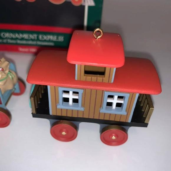 Vintage Hallmark Ornament The Ornament Express Special Edition Christmas Train - Picture 6 of 12
